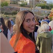 Doy clases particulares de apoyo escolar a niños. No obstante puedo dar de matemáticas y química a posteriores cursos